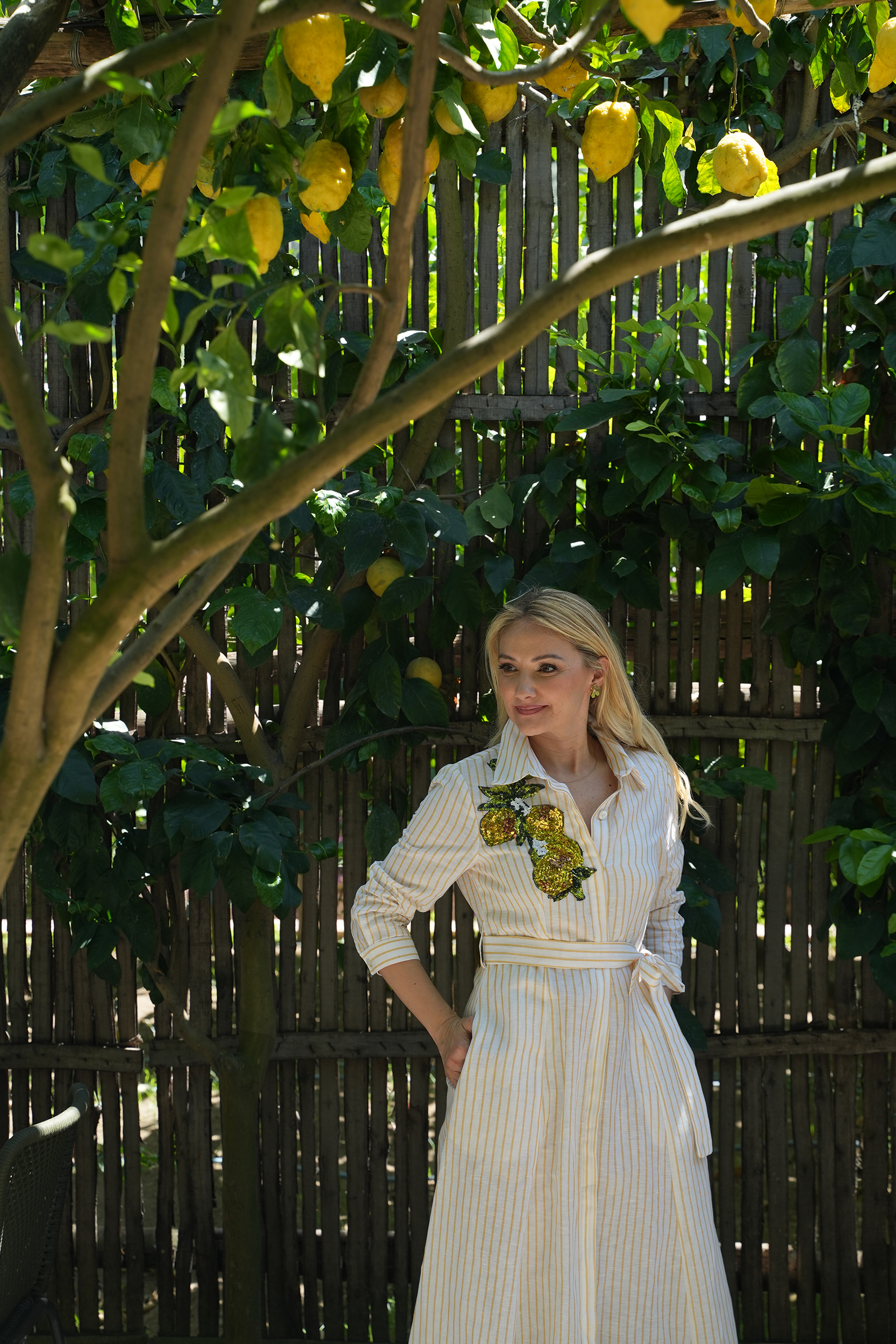 yellow-stripe-linen-shirt-woman-dress-2